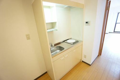 アーバンシティ西桜木のキッチン