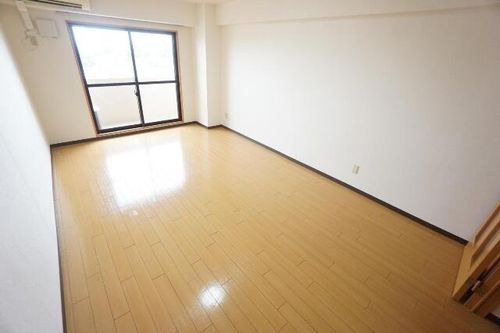 アーバンシティ西桜木の居間