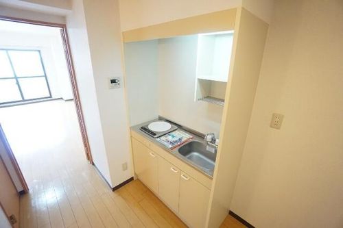 アーバンシティ西桜木のキッチン