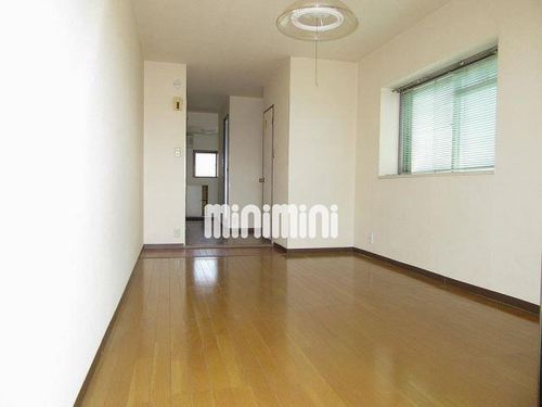 メゾンドフォーレの居間