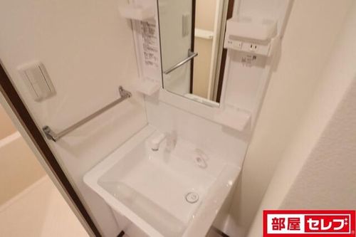 グリシーヌ名駅の内装