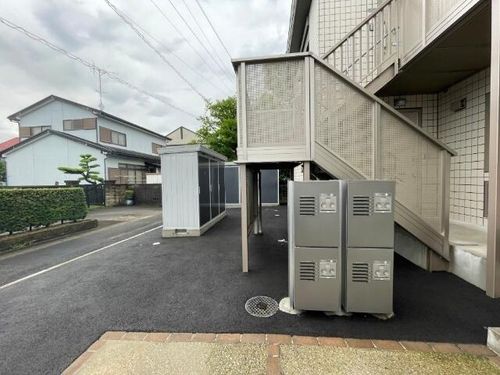 ロータスハイムの玄関