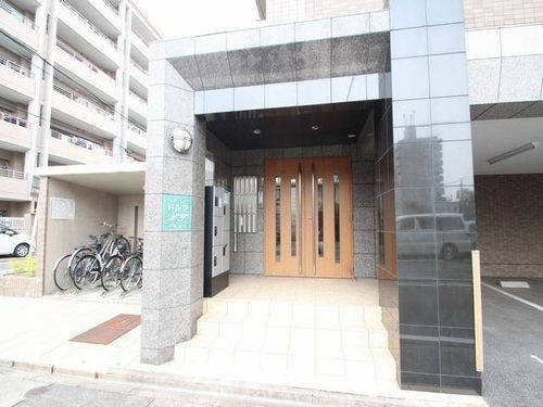 ドルフNTの玄関