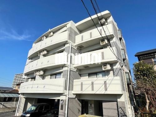 グローバル12の外観