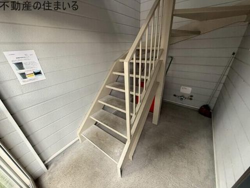 コニファーコートの玄関