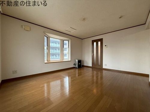 コニファーコートの内装