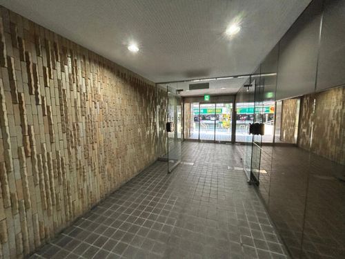 ライオンズマンション久屋公園の玄関
