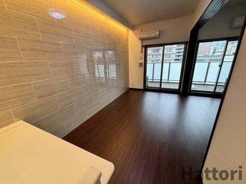 ディームス福島の居間