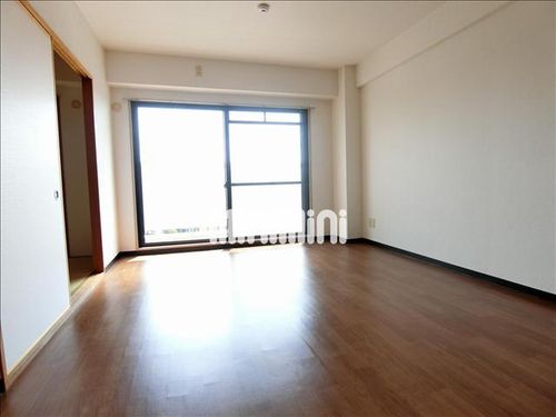 神ノ木ハイツの居間