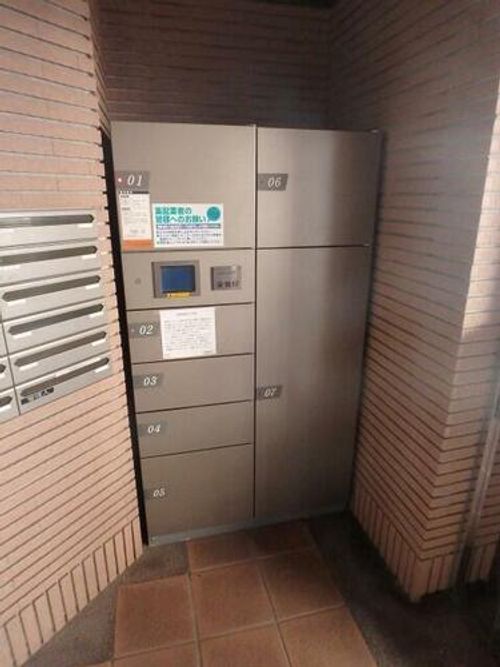 大阪府豊中市本町4丁目(マンション)の賃貸物件の玄関