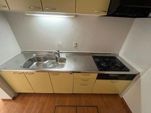 大阪府豊中市本町4丁目(マンション)の賃貸物件のキッチン