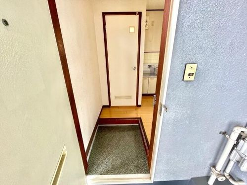 クレールOの玄関