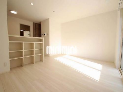 セレーノ古新の居間