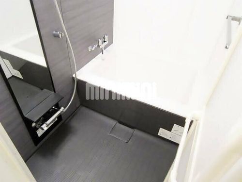 ラ・ヴィ・アン・ローズの風呂