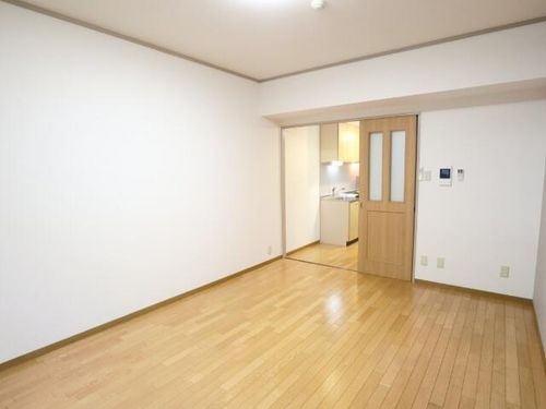 プレシオⅡの居間