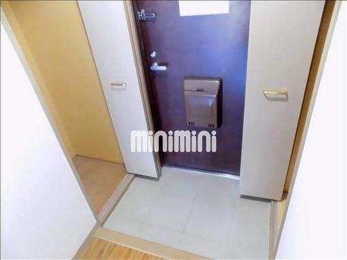 エスポワール猿投の玄関