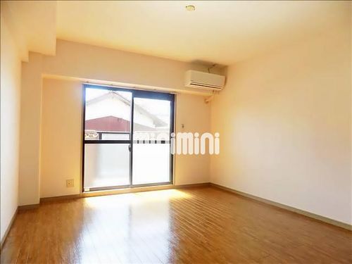 エスポワール猿投の居間