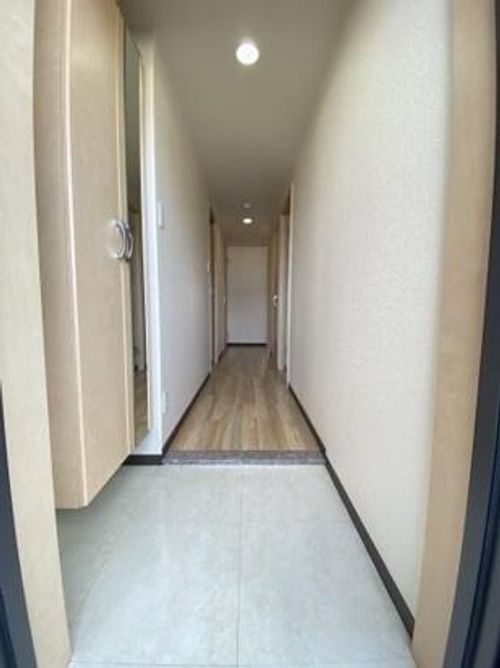 ヴァンドゥーズの玄関