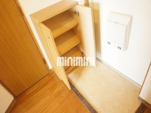 グレイス吹上の玄関