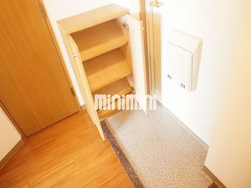 グレイス吹上の玄関