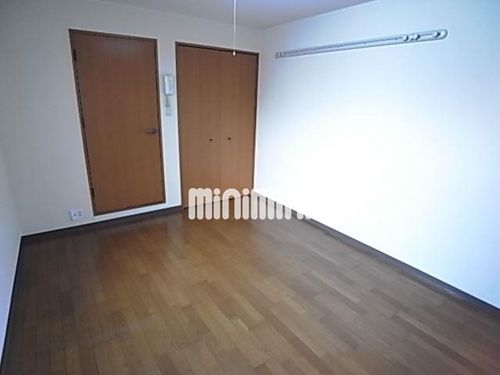 川名ミルキーウェイの居間