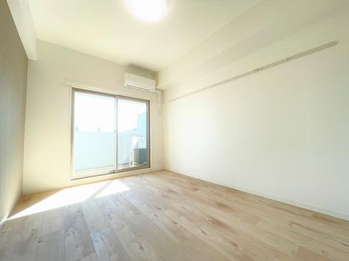 パルティール金山アネックスの居間