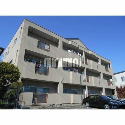 スカイハイムの外観