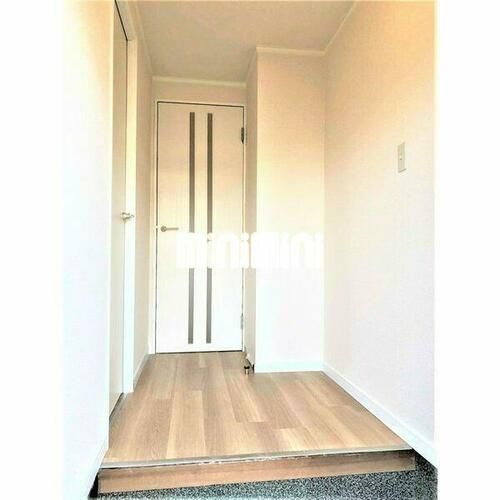 スカイハイムの玄関