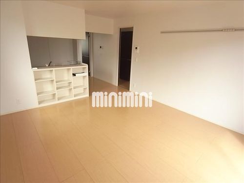 アルブル205の居間