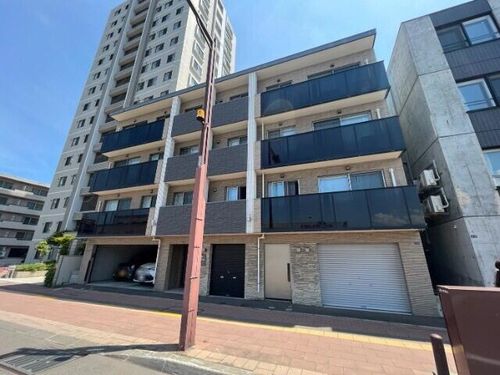 北海道札幌市西区八軒三条東1丁目(マンション)の賃貸物件の外観