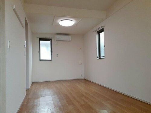 ヴィラ・スティアの居間