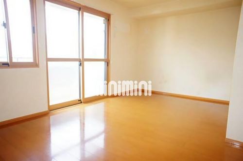 カーサ結Bの居間