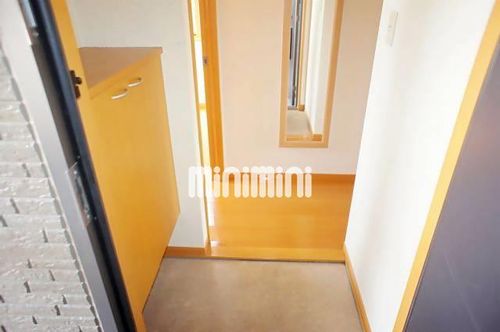 カーサ結Bの玄関