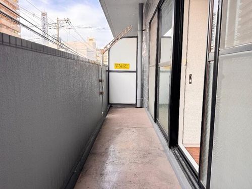 フローレンス吉田の内装