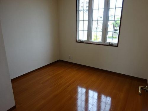 サクラヴィアーレ大浜 D棟の居間