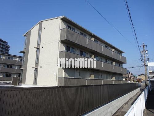 Novel Court IMAISE  B棟の外観