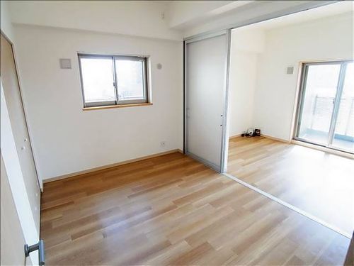 フェリーチャアイオイの居間