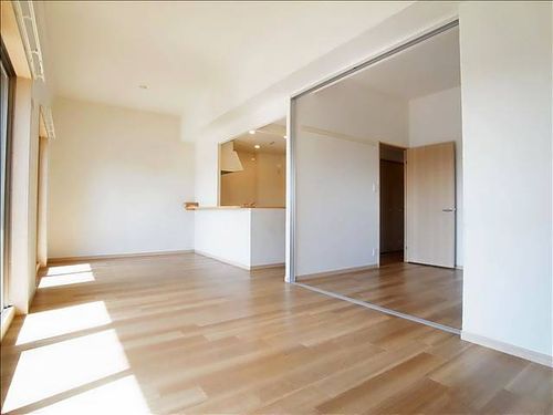 フェリーチャアイオイの居間