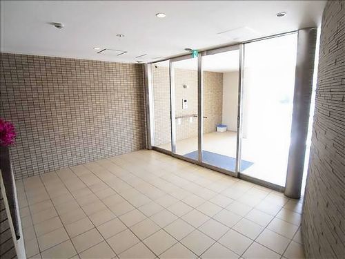 フェリーチャアイオイの玄関