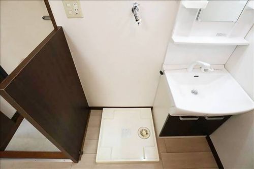 TAMEN COURTの内装