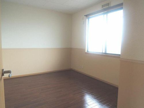 サンガーデン広住の居間