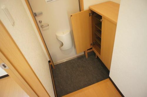 砂子の家 A棟の玄関