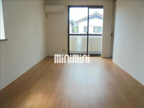 シャイニーK Aの居間