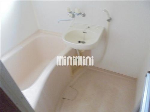 シャイニーK Aの風呂