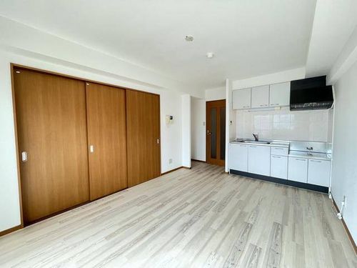 ベルヴュー小坂の居間