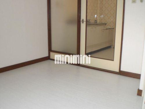 藤ヶ丘エステートの居間