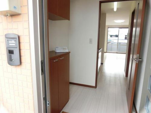 アネックス石ヶ崎の玄関