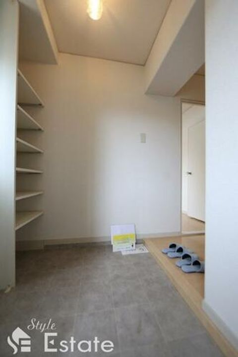 愛知県名古屋市名東区社台2丁目(マンション)の賃貸物件の玄関