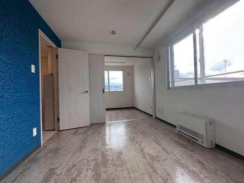 Raisin(レザン)の内装