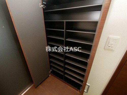 セイル淀屋橋1104の内装